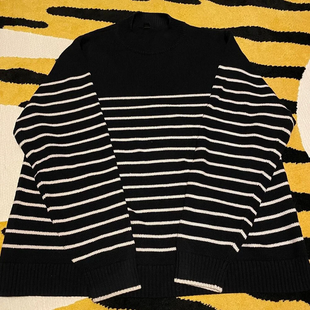 Sweater - Picture 1 of 1
